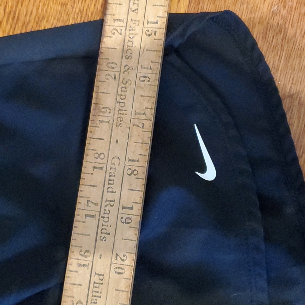 EUC nike running short sz lg - Picture 6 of 12